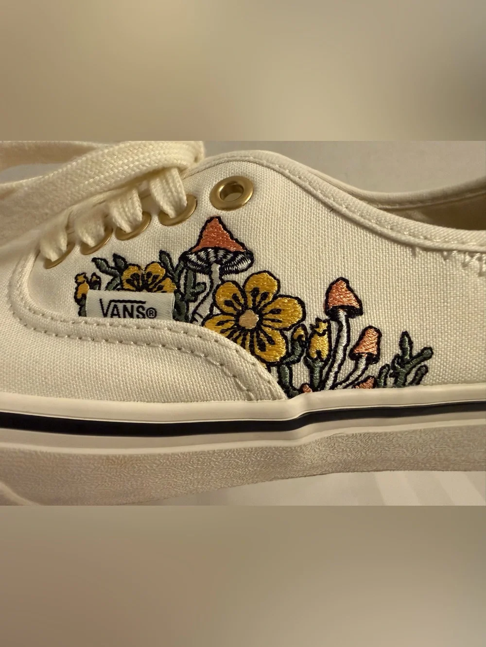 Vans Trippy Floral Authentic SF Marshmallow Sneakers Women’s Size 8